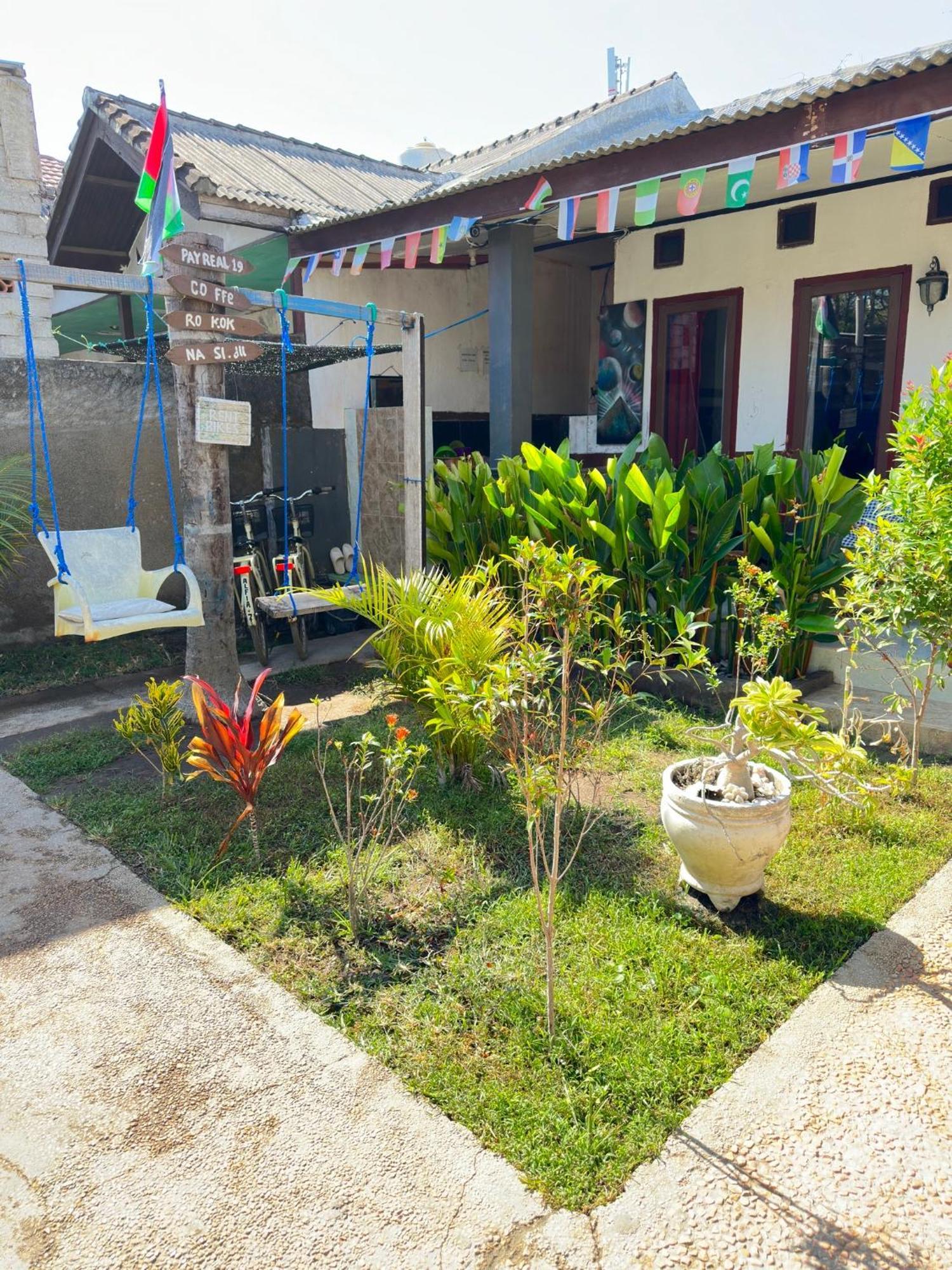 Cozy Alfia Inn Gili Trawangan Extérieur photo